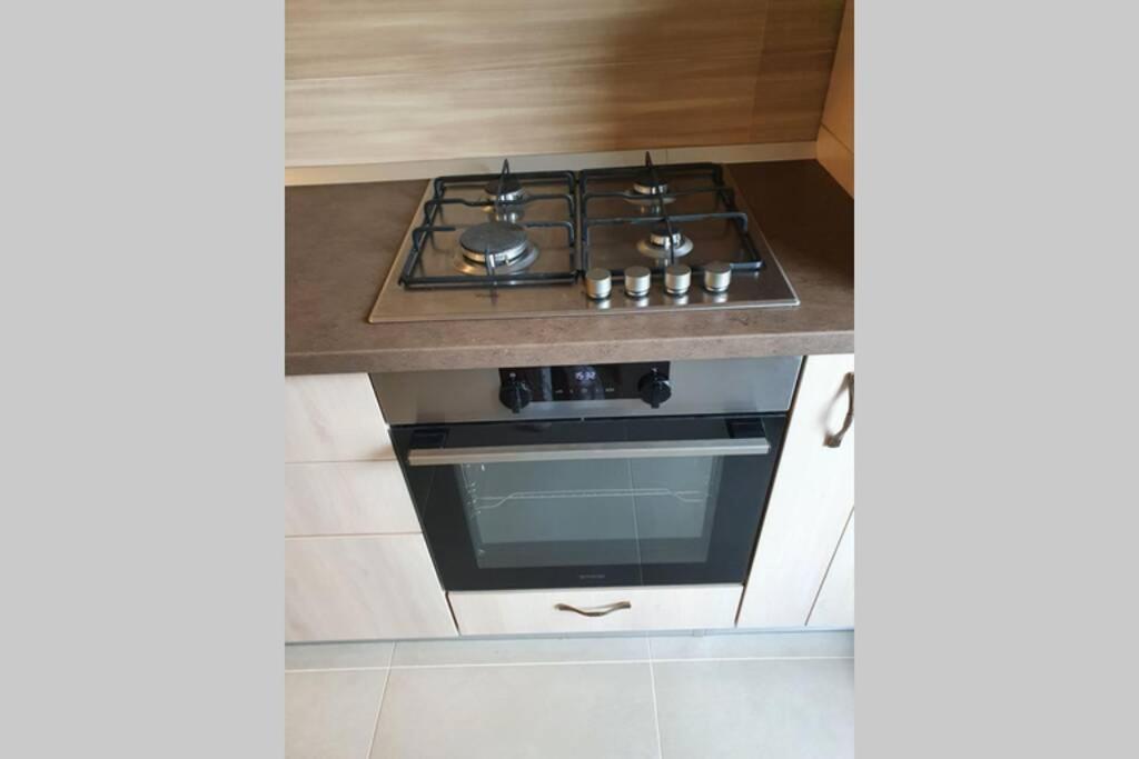 Apartament Confort Studio With A Marvelous Kitchen Bukareszt Zewnętrze zdjęcie