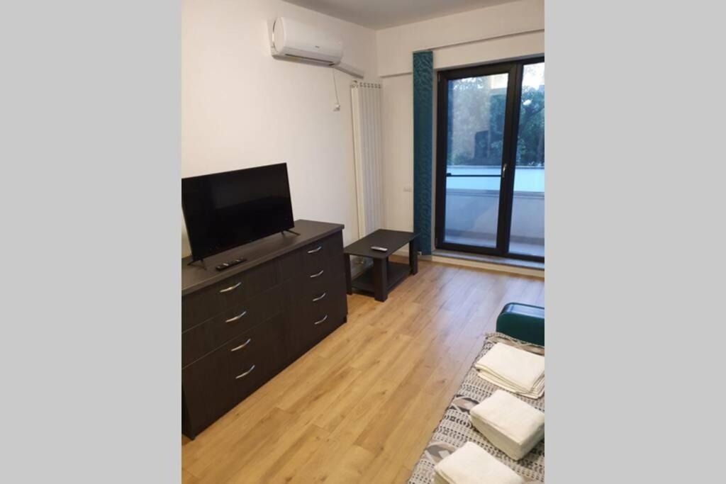 Apartament Confort Studio With A Marvelous Kitchen Bukareszt Zewnętrze zdjęcie