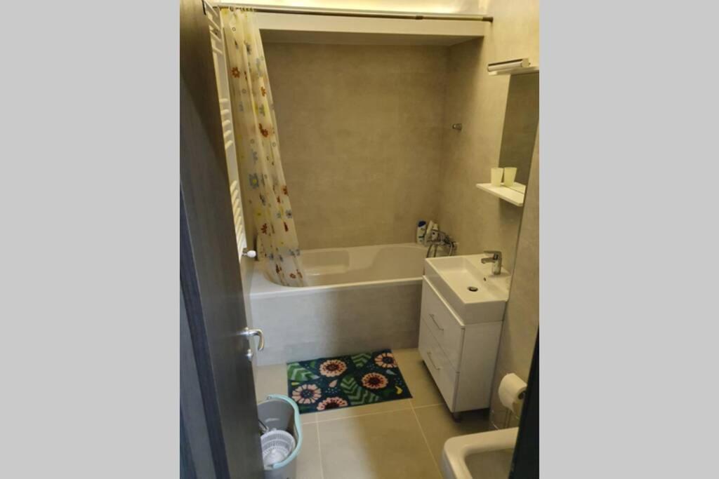 Apartament Confort Studio With A Marvelous Kitchen Bukareszt Zewnętrze zdjęcie